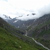 Die Landschaft auf der Ostseite des Teleti Passes (3.750 m). Dieses Gebiet gehört schon zum Karakol Nationalpark.