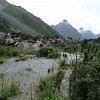 An dieser Stelle, wo sich der kleine Kurgak-Fluss fast zu einem kleinen See verbreitet, habe ich mein Zelt aufgestellt, als es angefangen hat stark zu regnen. Der Regen dauerte die ganze Nacht und den ganzen nächsten Tag an, so dass ich dort insgesamt 2 Nächte verbringen musste.